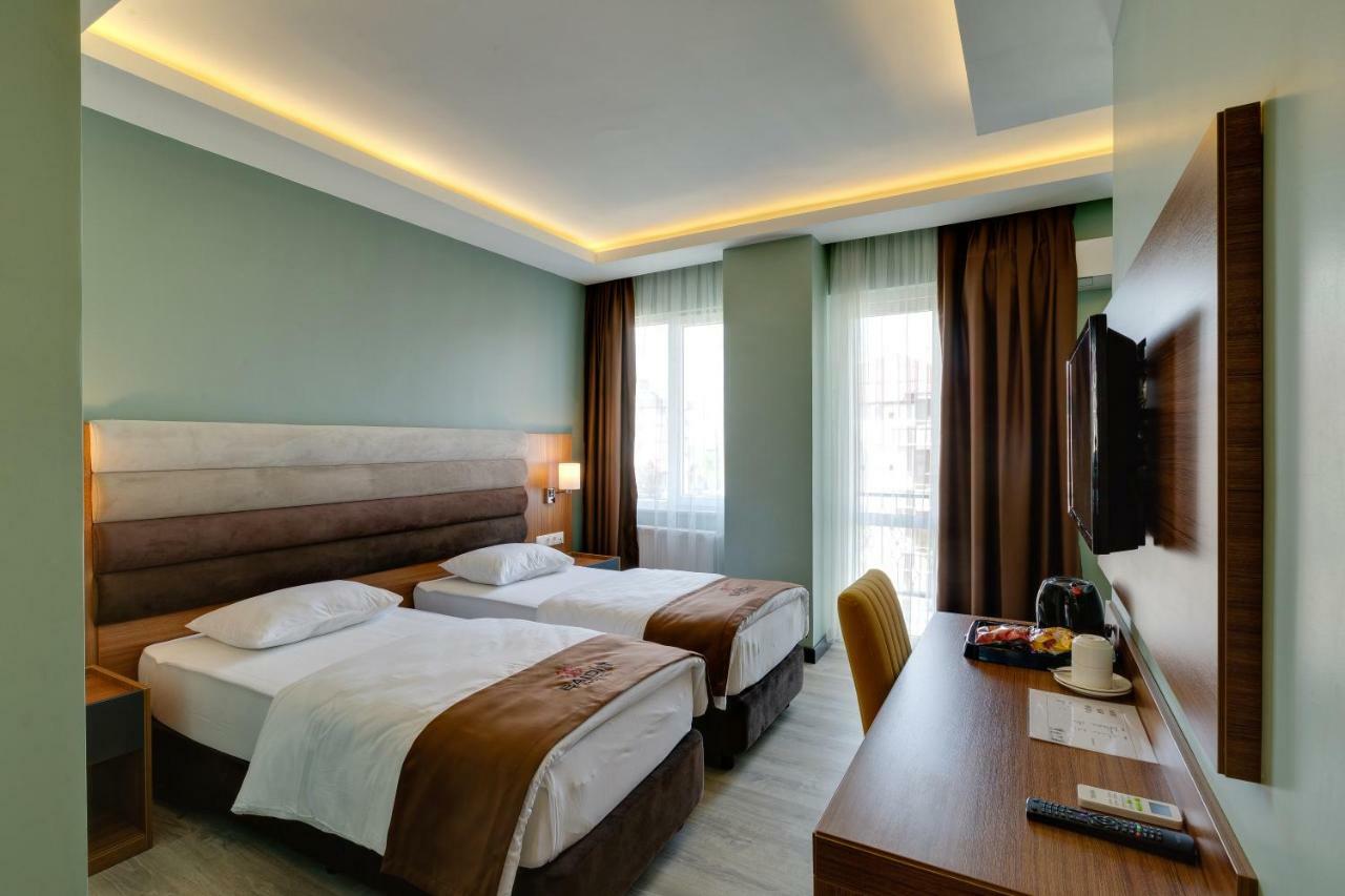 City Hotel Batumi Exterior photo
